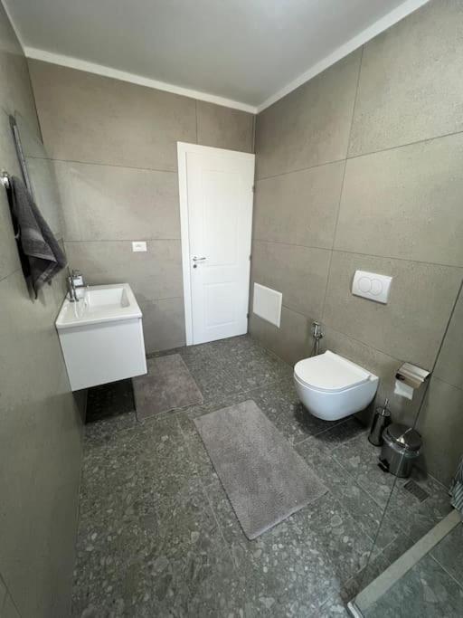 Modern Apt Near City Centre شكودر المظهر الخارجي الصورة