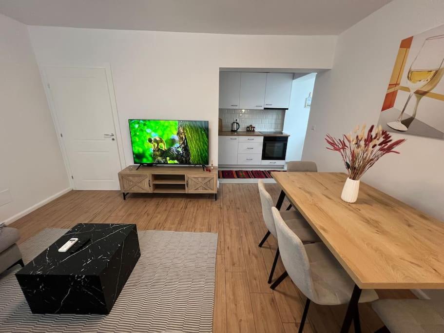 Modern Apt Near City Centre شكودر المظهر الخارجي الصورة