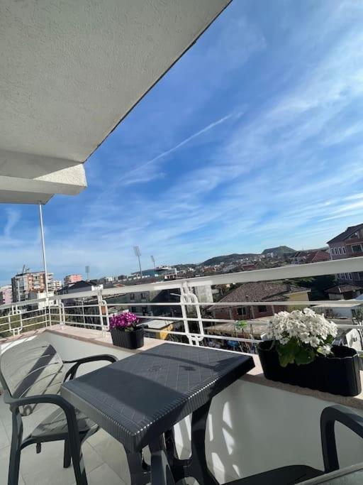 Modern Apt Near City Centre شكودر المظهر الخارجي الصورة