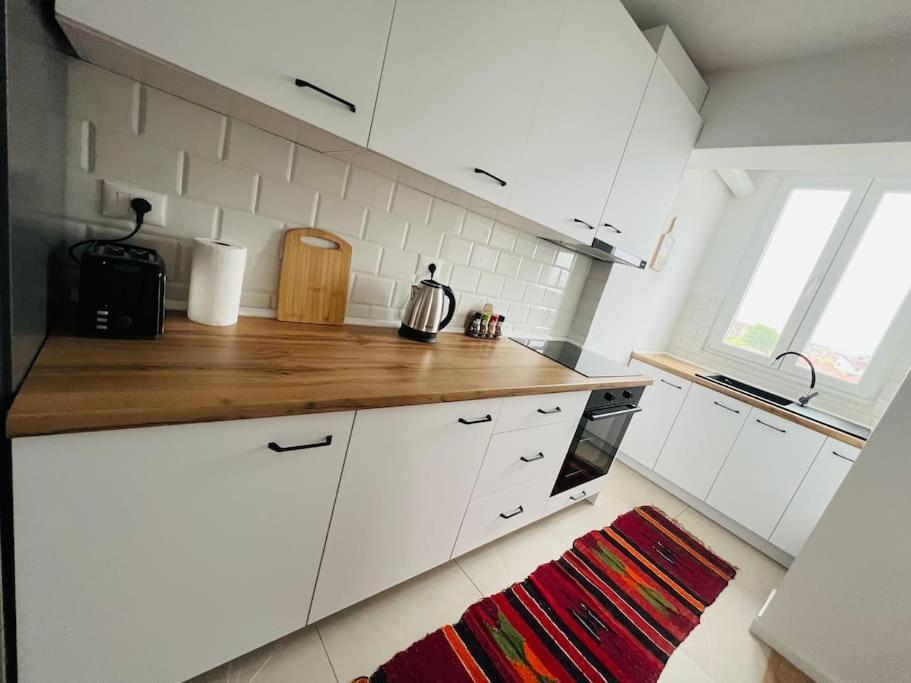 Modern Apt Near City Centre شكودر المظهر الخارجي الصورة