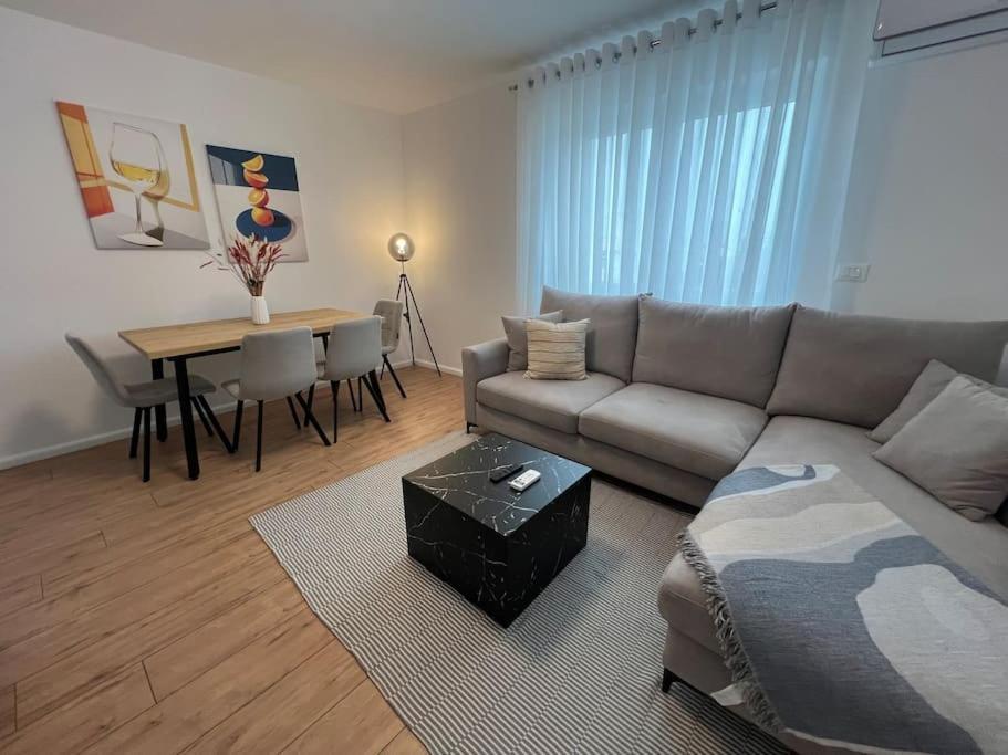 Modern Apt Near City Centre شكودر المظهر الخارجي الصورة